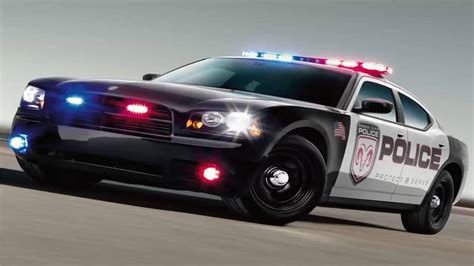 Police car sound - Download 29 royalty-free sound effects of police car sirens, engines, and atmospheres. Use them in your next project without attribution or license.